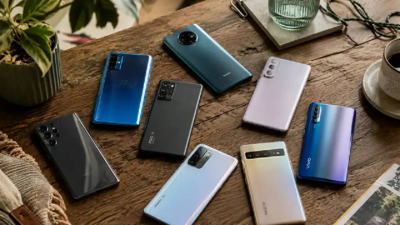Piyasa “devleşiyor” : Akıllı telefonlar büyüdükçe büyüyor!