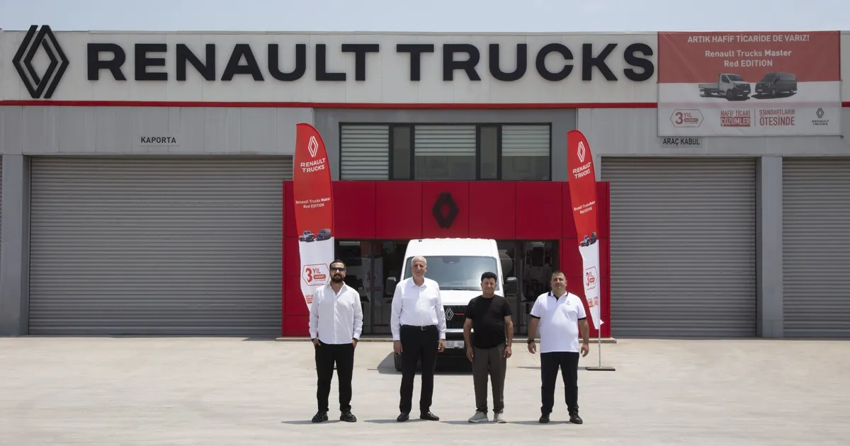 Renault Trucks Türkiye, Master Red Edition’ın İlk Teslimatını Gerçekleştirdi