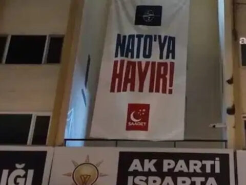 Saadet partisi natoya hayir pankartina kesilen cezaya karsi dava aciyor xcbQxxS7.jpg