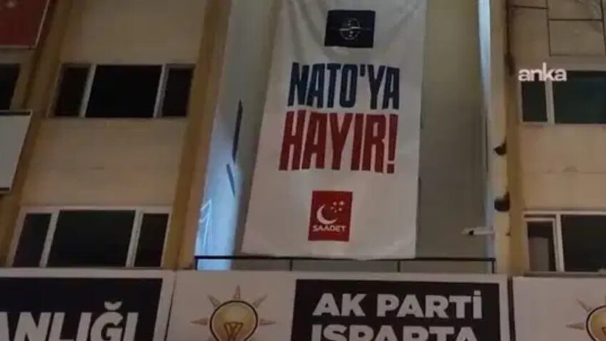 Saadet partisi natoya hayir pankartina kesilen cezaya karsi dava aciyor xcbQxxS7.jpg