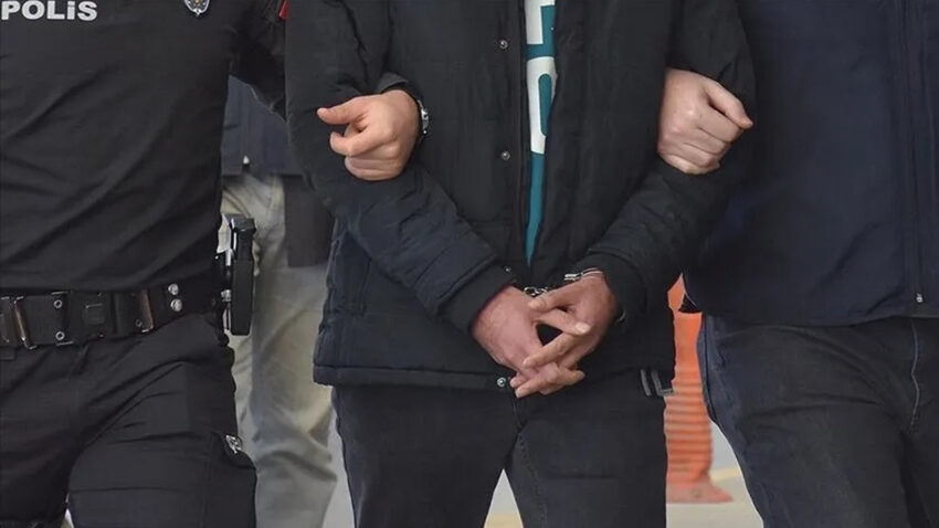 Sakaryada uyusturucu operasyonu 5 gozalti gKzqxcUn.jpg