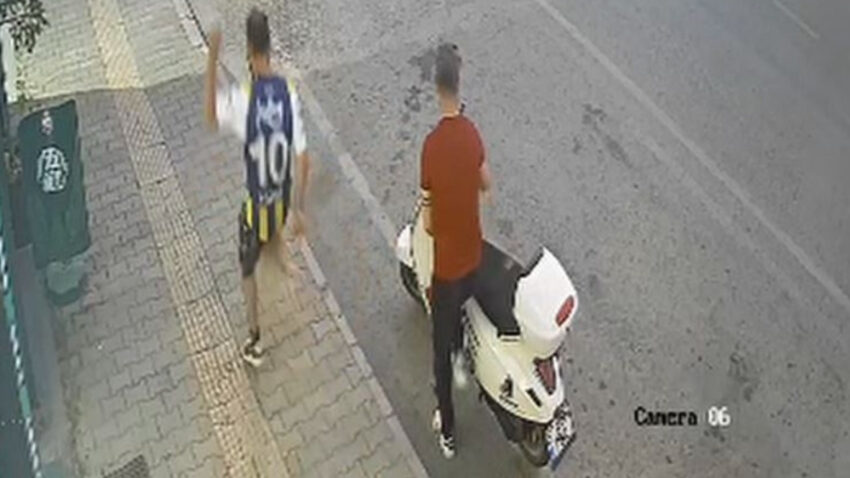 Samsunda kediyi tekmeleyen cani gozaltina alindi rW7wUBxK.jpg