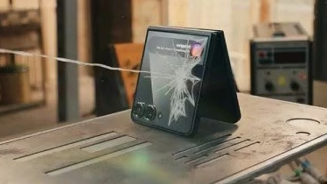 Samsung hayranlarını üzecek iddia: Yeni ekran teknolojisi her modelde yer almayacak