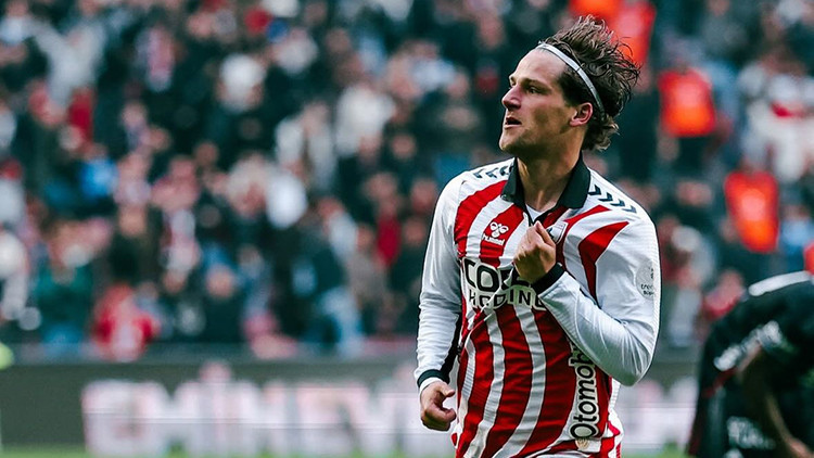 Samsunspor, Carlo Holse ile yollarını ayırdı! Yeni takımı belli oldu