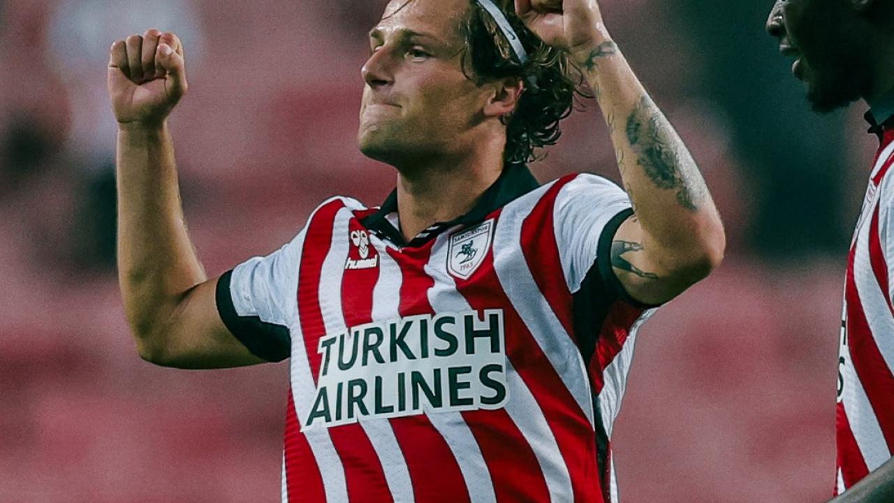 Samsunsporun yildizi holse mlse transfer oldu Vuspb65t.jpg