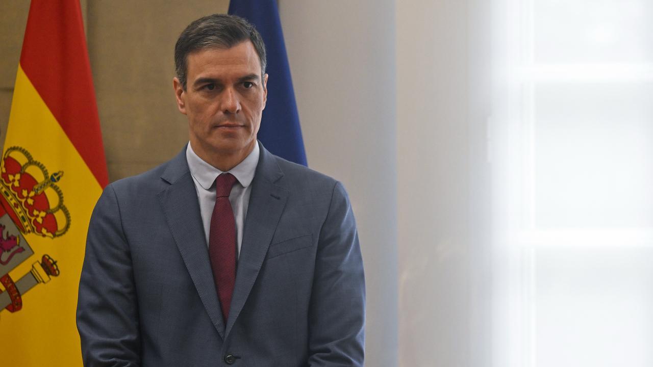 Sanchez tarih yaziyoruz diye duyurdu sinir kapisini kaldirdilar 7va2dWIJ.jpg