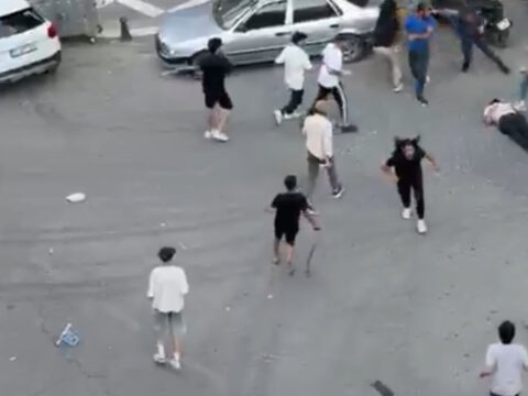 Sanliurfada sokaklar savas alanina dondu 6 yarali 11 gozalti Asxzym3D.jpg