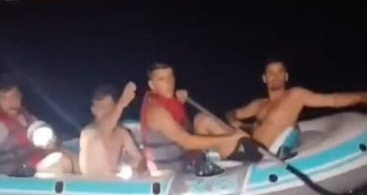 Sapanca Gölü’nde kabus gibi gece! Botlarıyla fırtınaya yakalandılar