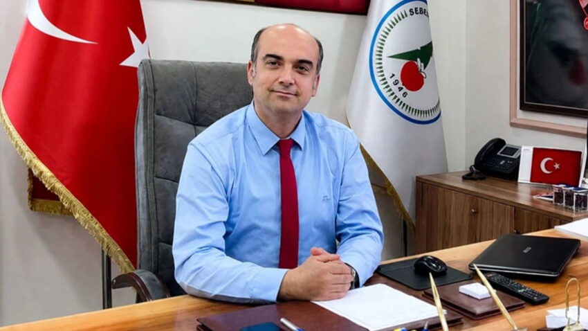 Seben belediye baskani meclis uyeleriyle birlikte chpden istifa etti GBDALsKK.jpg