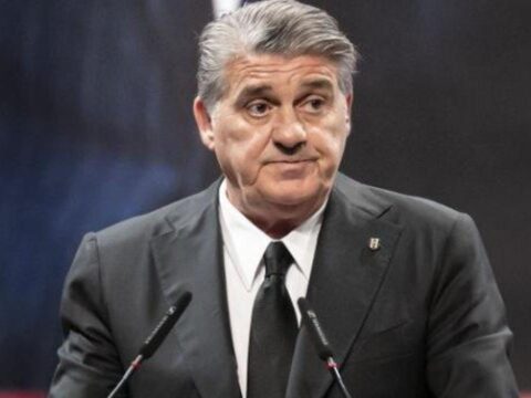 Serdal adali cildirdi salah transferinde dudak ucuklatan komisyon talebi UCJK7yBV.jpg