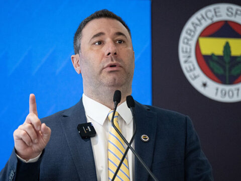 Sezon baslamadan kriz cikti gokturk ozturkun elini sikmadi mgc7hDiG.jpg