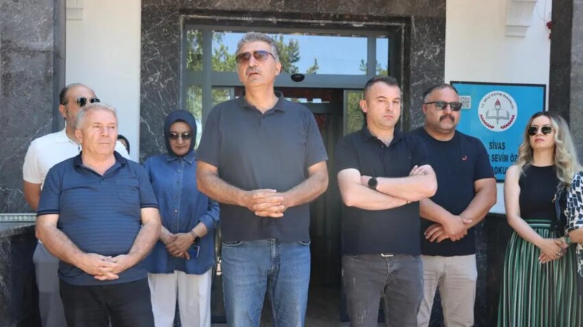 Sivasta ozel okul konkordato ilan etti veliler ayaklandi H3DIX2Z1.jpg