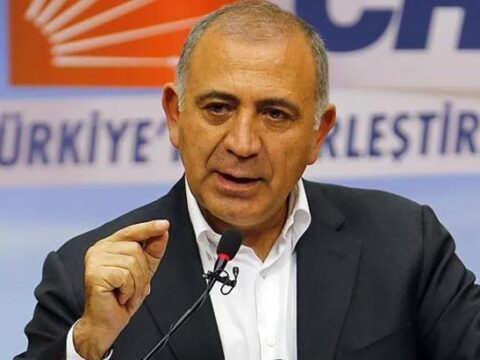 Son dakika chpde 7 ilce baskani gorevden alindi FzYz7eeI.jpg