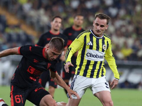 Son dakika fenerbahce avrupa defterini galibiyetle acti rovans oncesi avantaji kapti EJaO2hCK.jpg