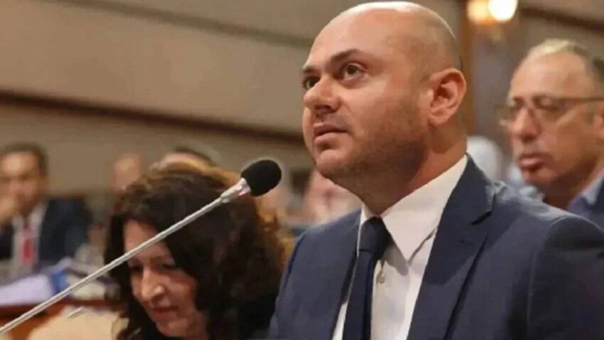 Son dakika ibb meclis 2nci baskanvekili gencay ozcan gozaltina alindi uUmySBsr.jpg