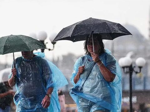 Son dakika kuvvetli saganak uyarisi yarin 25 temmuz hava nasil olacak istanbulda yagmur OEaSEzKL.jpg