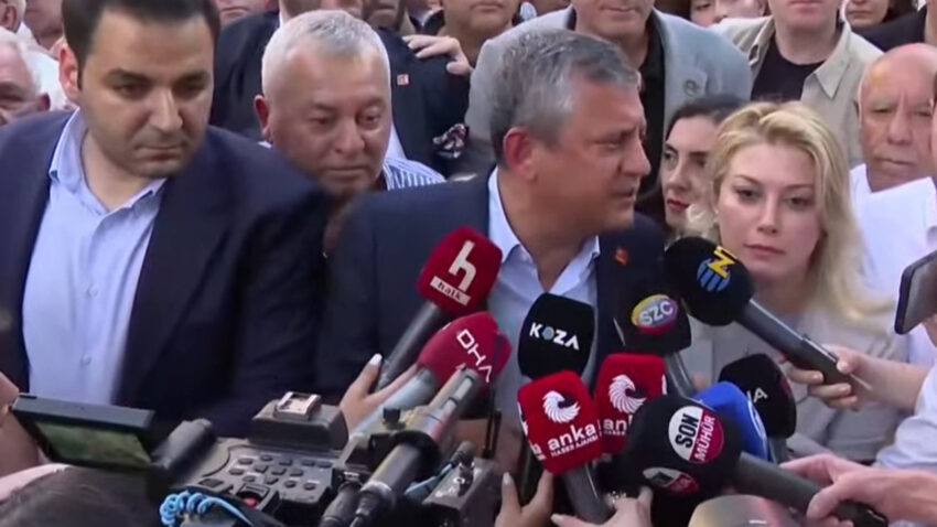 Son dakika ozgur ozelden gozaltindaki cankaya belediye baskanina destek yuruyusu icOAwtCX.jpg