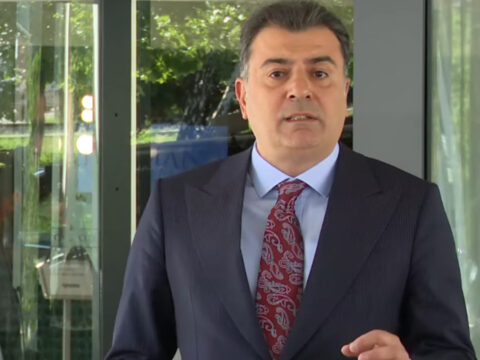 Son dakika yeni partinin bakanliga basvurusu icin tarih verildi zeynel emre duyurdu x46ciWIH.jpg