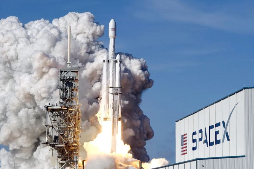 Spacexin piyasa degerinden 12 trilyon dolar silindi Ak2aNAaU.jpg