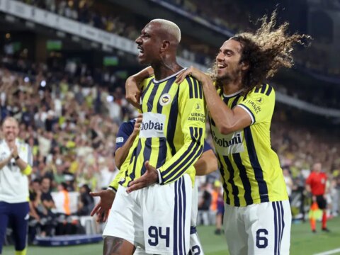 Spor yazarlari fenerbahce gornik zabrze macini yorumladi ismail kartal yonetiminde altin sezonunu yasayabilir JuukvW74.jpg