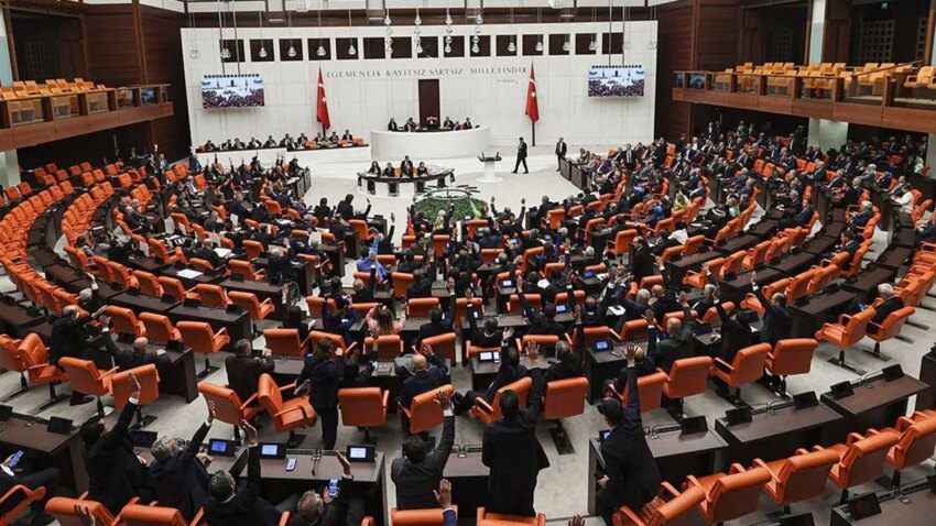 Tbmmde kabul edildi tsknin somalideki gorev suresi 2 yil daha uzatildi k6vvGXNS.jpg