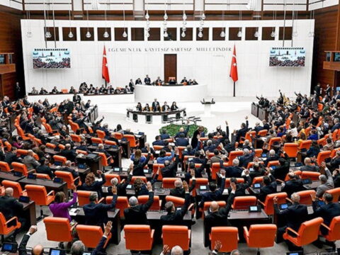 Tbmmde yogun hafta 12 yargi paketinin gorusmelerine baslanacak en dusuk emekli ayligi ve ogrenci YuMZuZDg.jpg