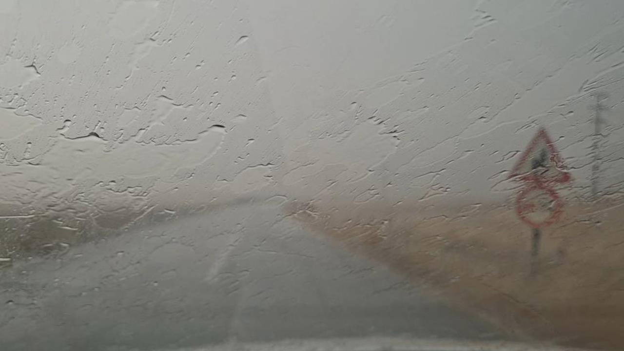 Tekirdağ’da şiddetli yağış: Göz gözü görmedi, sürücüler zor anlar yaşadı