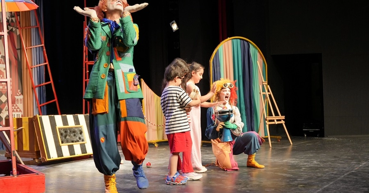 “Toti ile Poti” Van’da çocuklarla bir araya geldi