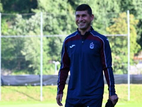 Trabzonsporun yeni transferi malinovskyi onlari mutlu etmeye calisacagim 9VyEi6WD.jpg