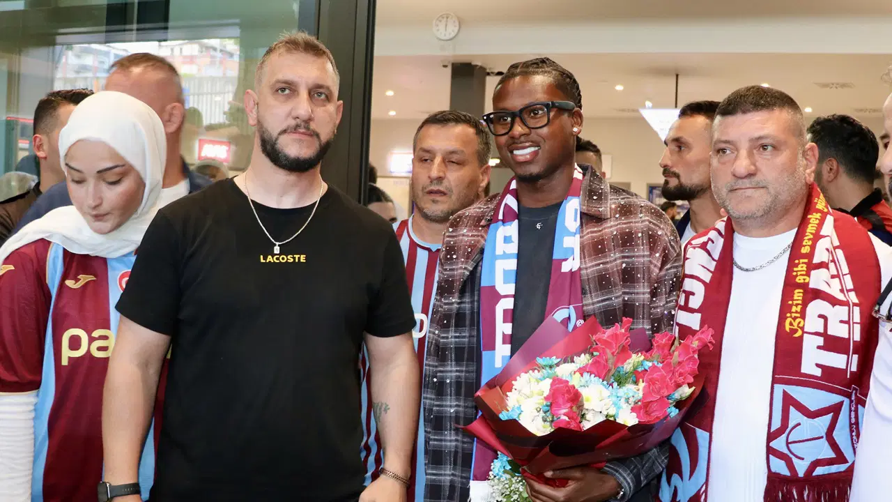 Trabzonspor’un yeni transferi Sidny Lopes Cabral, şehre geldi