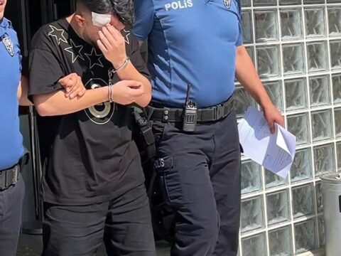 Trafikte makas atan surucu hastaneden donen 4 cocuk annesini oldurdu mzdZHie9.jpg