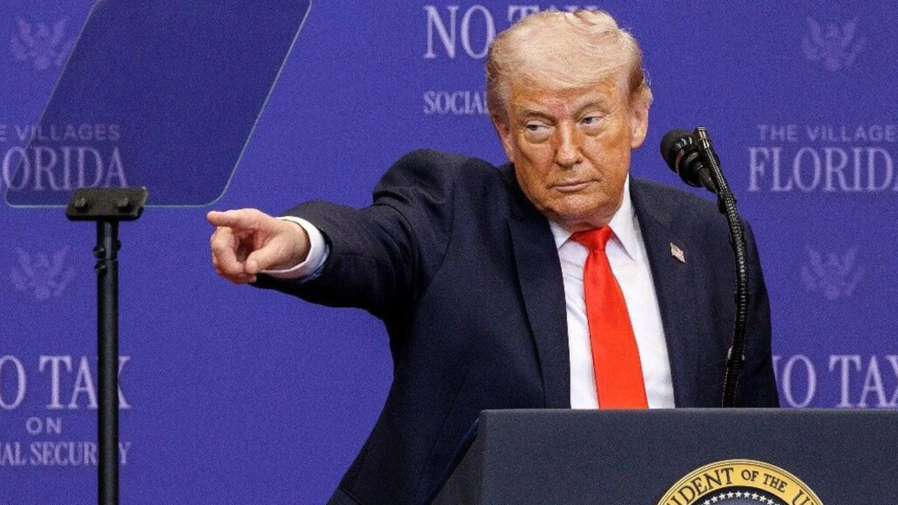 Trump, İran’ın saldırılarında ölen ABD askerlerinin getirileceği üsse gitti