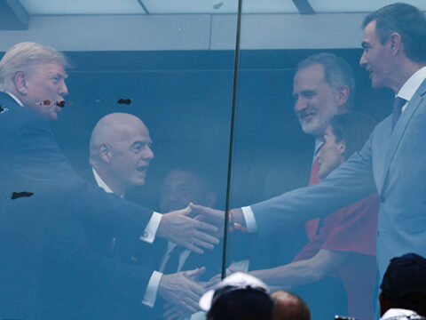Trump sanchez gerilimine futbol arasi dunya kupasi finalinde dikkat ceken anlar MaPFQ5fA.jpg