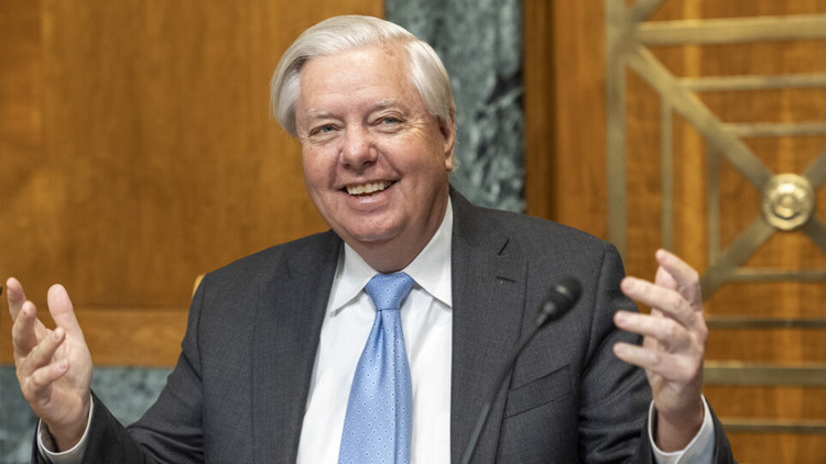 Trumpin muttefiki senator lindsey graham hayatini kaybetti pztlrTPj.jpg