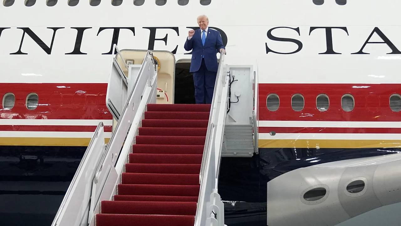 Trump’ın Türkiye dönüşü ortalık karıştı! Air Force One’ın güvenlik sırlarını kim sızdırdı?