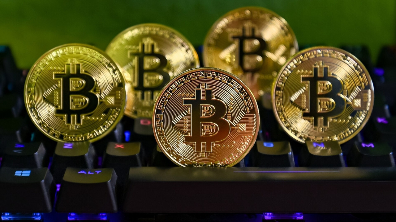 Trump’tan İran’a yeni abluka dalgası Bitcoin kapısına dayandı