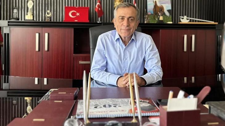Tufanbeyli belediye baskani ahmet akturk rahatsizlanmasi nedeniyle hastaneye kaldirildi aDlQgCGV.jpg