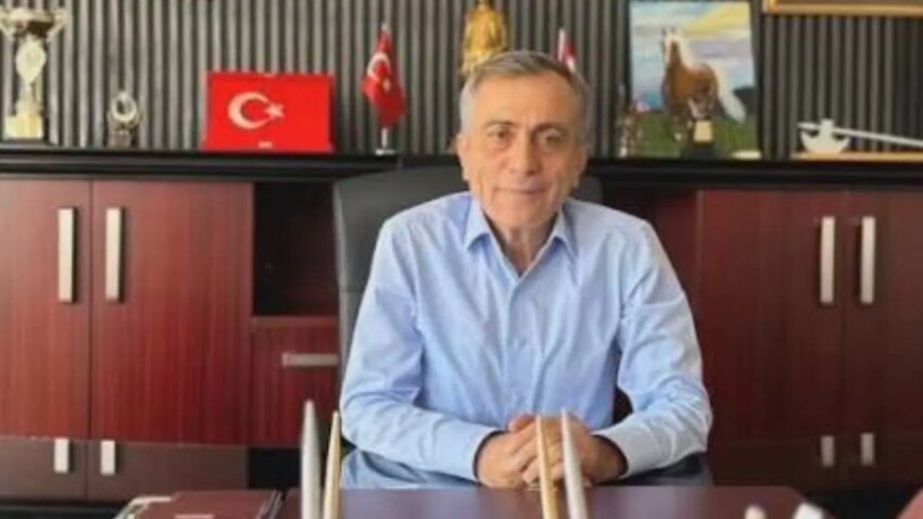 Tufanbeyli belediye baskani akturk kalp krizi suphesiyle hastaneye kaldirildi DzzIrMpP.jpg