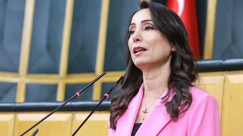 Tulay hatimogullarindan kursude nato zirvesi tepkisi nasil daha fazla silah satarizin derdine dusmusler VWh7tTqx.jpg