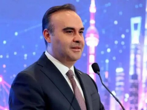 Turk bilim insanlari kuzey kutbundaki deniz buzu hattina ulasti Kcn2DPFn.jpg