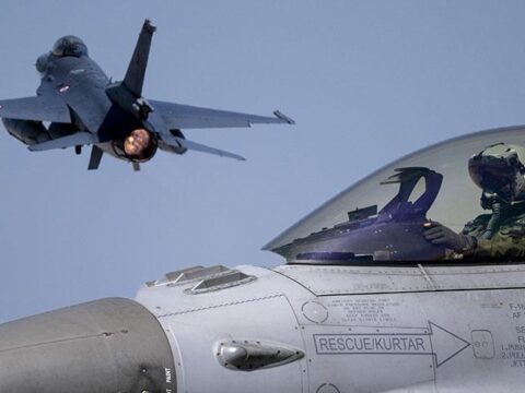 Turk f 16lari baltik semalarinda gorevde 724 alarm nobeti basladi c69zuZOd.jpg