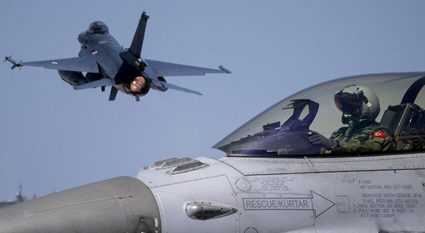 Turk f 16lari baltik semalarinda gorevde 724 alarm nobeti basladi c69zuZOd.jpg