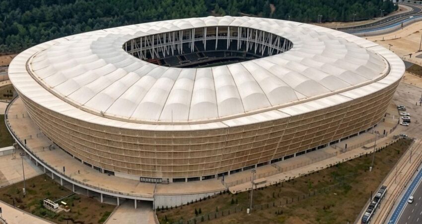 Turk futbolunun tarihi kulubunu 200 milyon liraya satin alacaklar HSyMgsKT.jpg