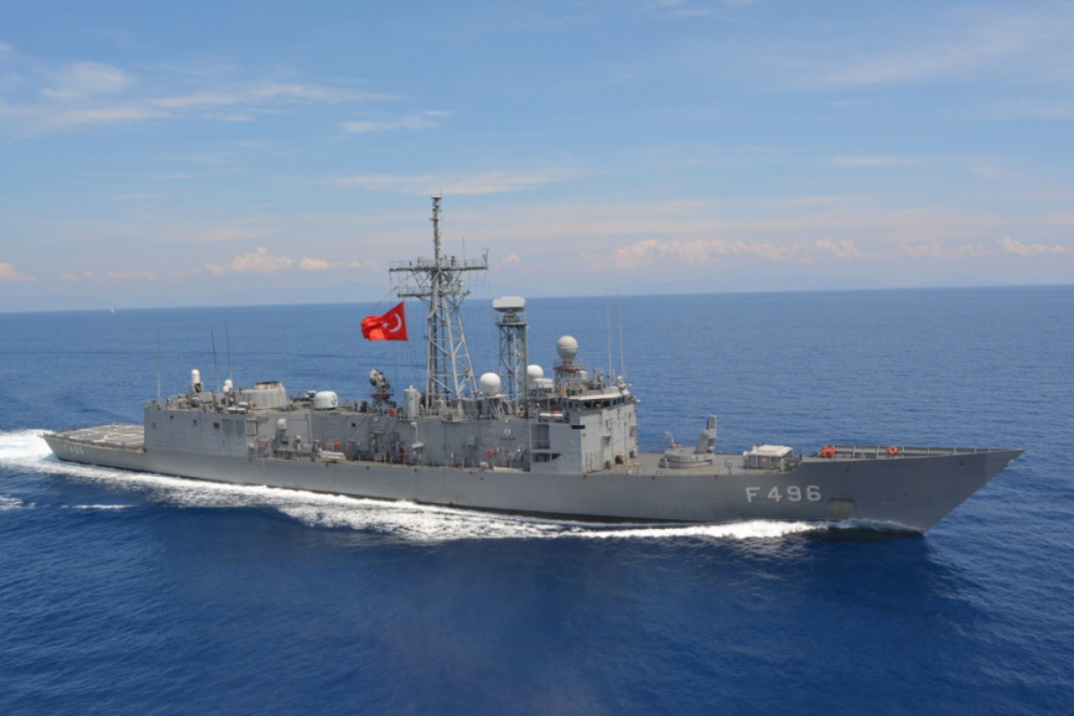 Türk savaş gemileri, KKTC’nin Girne Turizm Limanı’nda halkın ziyaretine açıldı