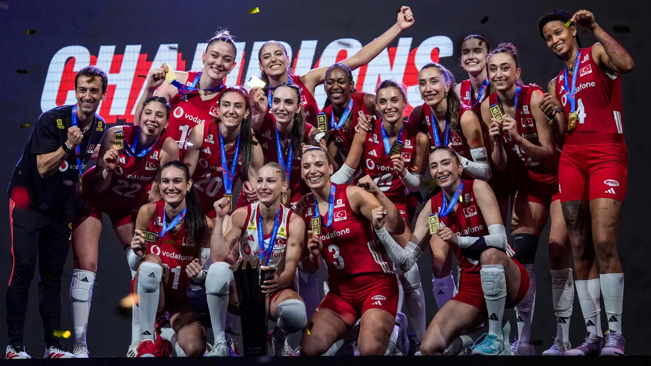Türkiye A Milli Kadın Voleybol Takımı VNL Milletler Ligi’nde kaç kez şampiyon oldu? Filenin Sultanları hangi yıllarda şampiyon oldu?