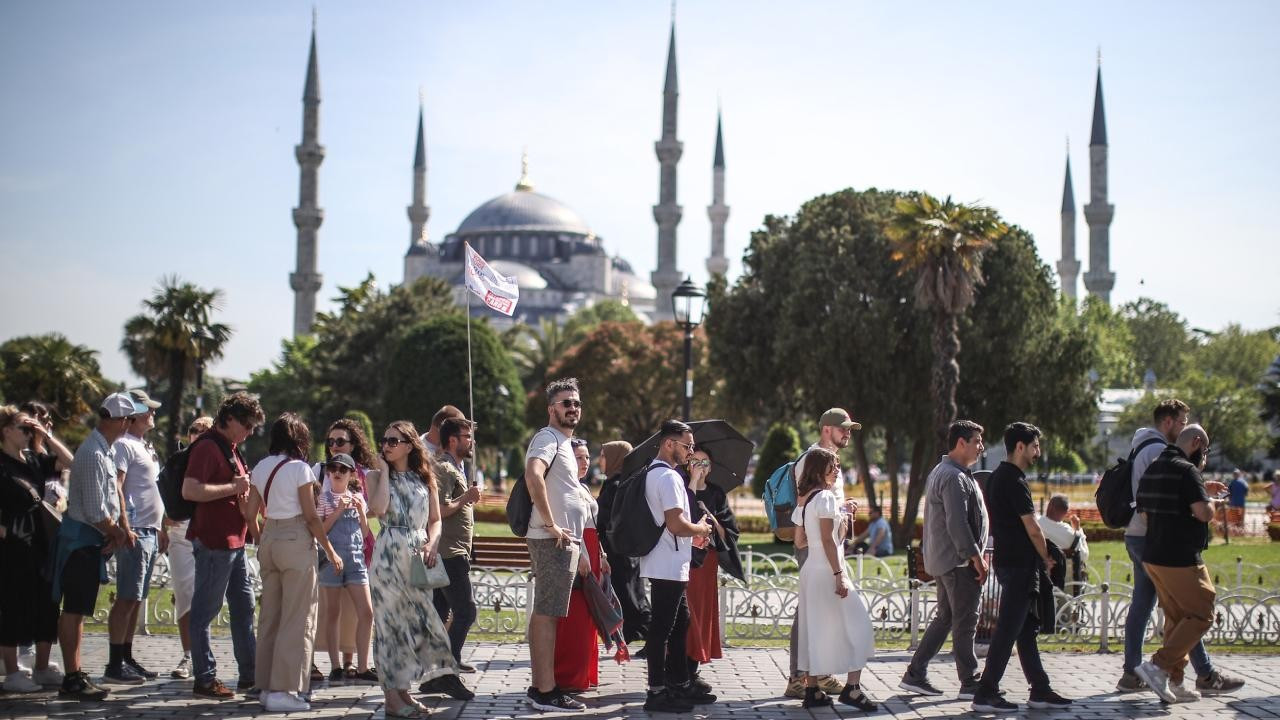 Türkiye turizmde zirveye koşuyor: Dünyada ilk 4’e girdi