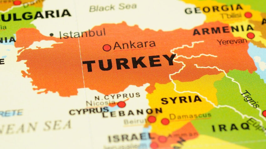 Turkiyenin sinirinda imzalar atildi abd destekli projede anlastilar 7YMCaZn5.jpg
