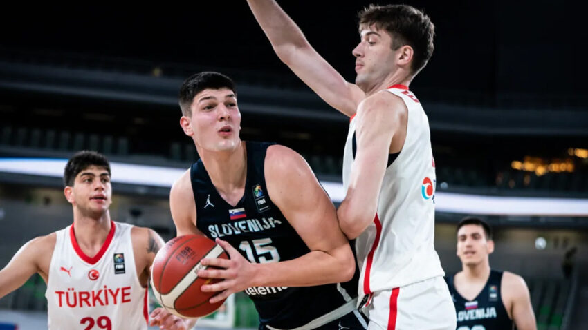U20 milliler avrupa sampiyonasi ceyrek finalinde slovenyaya maglup oldu 6IFFNDu3.jpg