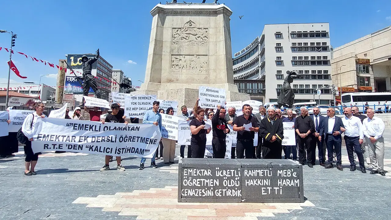 Ücretli öğretmenlerden kadro talebi: ‘Ayrıcalık değil, haklarımızı istiyoruz’