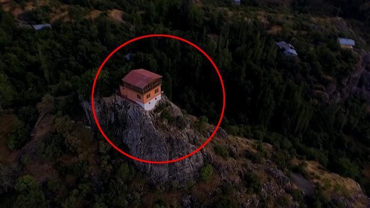 Unlu filmin cekildigi meshur ev satiliga cikti ilcenin sembolu oldu PuxzPRTP.jpg